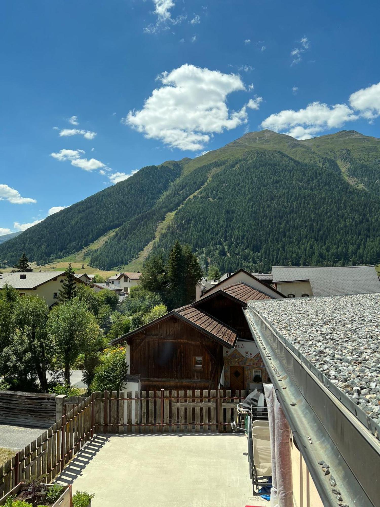 Hotel Adler Garni Zernez Exterior foto