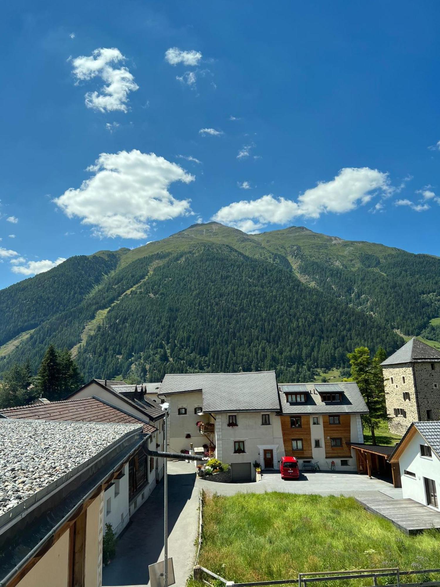 Hotel Adler Garni Zernez Exterior foto